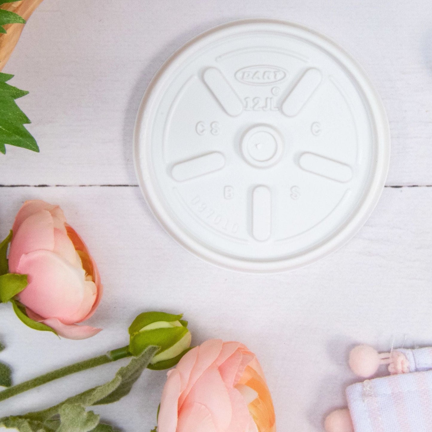 Vented Hot/Cold for Foam Cups - Plastic Lids (1000) | DART 12JL