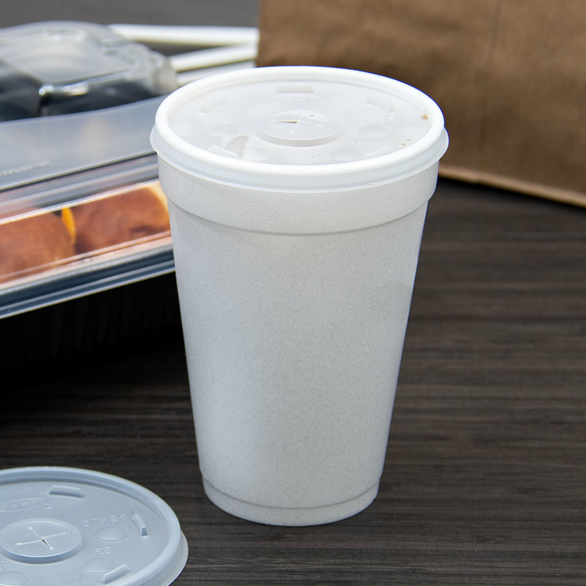 Dart Straw-Slotted Lids for 12–24 oz Foam Cups, 1000 Count – 16SL – foodservice use