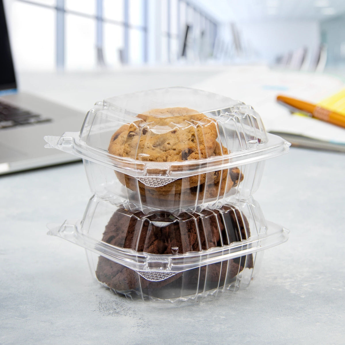 DURAMEG clear OPS food container with integrated lid